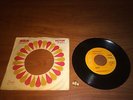 X7-10 Vinyl Record Album 45 RCA The Guess Who Laughing Undun RARE