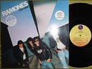 RAMONES, LEAVE HOME, LP 1977 US EX+/EX SIRE SR 6031 PUNK ROCK