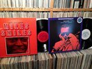 2 LPs - MILES DAVIS - 'ROUND ABOUT MIDNIGHT & MILES SMILES - EX - JAZZ