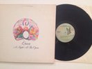 QUEEN - A NIGHT AT THE OPERA - VINYL LP ALBUM - 1975 1ST PRESS 7E-1053 (VG++)