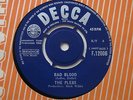BAD BLOOD/BABE I'M GONNA LEAVE YOU - THE PLEBS. DECCA F. 12006. 1964. U.K.