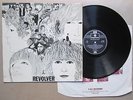 THE BEATLES. REVOLVER. UK VINYL LP  PCS 7009. STEREO. SILVER/BLACK LABELS.-1/-2