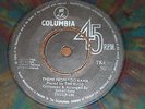 THE BUGS & SOHAIL RANA - Pakistani instro beat/crossover psych 45 LISTEN