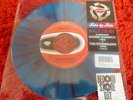 DIONNE WARWICK/STRANGLERS - WALK ON BY BLUE SPLATTER  RSD2015 7