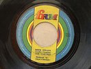 MARVELS - ROCK STEADY // LLOYD CHAMERS - TRAVELLING ON / FRM