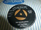 THE COASTERS..THE SHADOW KNOWS.. UK IST ISSUE LONDON TRI 45-HLE 8729