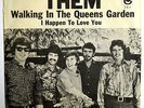 Them-1968-Tower-7”-PROMO LABEL-45RPM W/ PIC SLEEVE- “Walking In the Queens Garde