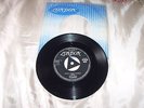 chuck berry tri  ctr sweet little sixteen- reelin and rockin. london 45-hlm8585