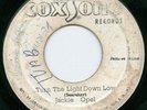 BOSS REGGAE-TURN THE LIGHTS DOWN LOW,JACKIE OPEL-TEAR UP THE SKATALITES JA   7