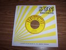 ELVIS PRESLEY SUN RECORD & SLEEVE HOUND DOG LIVE RECORDING RECORDED JULY 9 1956