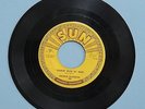 Rockabilly 45 Malcolm Yelvington Rockin’ With My Baby / It’s Me Baby Sun 246