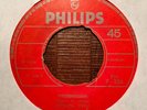 BEZUNESH BEKELE Yichenkegnal / Aiwetagnim Kefu Ethio Killer 45 VERY RARE HEAR
