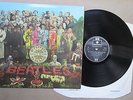THE BEATLES.SGT.PEPPER'S LONELY HEARTS CLUB BAND.UK VINYL LP.SILVER/BLACK.STEREO