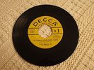 LITTLE BRENDA LEE GONNA LASSO SANTA CLAUS/CHRISTY CHRISTMAS  W/PICTURE SLEEVE M-