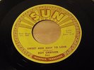 Sun Records 353 Roy Orbison Sweet And Easy To Love / Devil Doll 45RPM VG