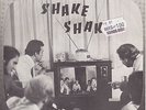 THE SHAKE SHAKES-You Can Run b/w Who's Got My Baby 7