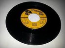 TREASURE ISLE/HEARTACHES - VIC TAYLOR [R/STEADY] 7