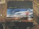 Pearl Jam Yield LP RARE Original 1998 US 1st Pressing Vinyl Epic E 68164 Grunge