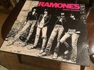 RAMONES - Rocket To Russia - UK 1977 VINYL LP - SIRE 9103 255 -VG/VG+
