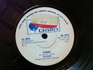 BLONDIE  ,   ZIMBABWE  PRESSING , ATOMIC , DEBORAH HARRY PUNK ROCK