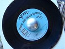 RARE NORTHERN/MOD, VICTORIA WILLIAMS & JB LEDBETTER - SHOW SOME SIGN *LISTEN*