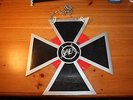 SLAYER - CRIMINALLY INSANE - SHAPED SLEEVE - RED 7” VINYL + CHAIN - VERY GOOD