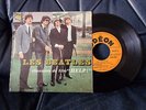 45 EP ODEON SOE 3771 / LES BEATLES / chansons du film HELP / French press