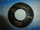 BILL HALEY ROCK THE JOINT RARE 1957 BLACK AND GOLD  LONDON 45-HLF.8371