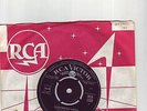 ELVIS HEARTBREAK HOTEL RARE RCA VICTOR 45 EX CONDITION 