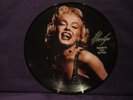 Marilyn Monroe 'Diamonds ARe A Girls Best Friend' 10