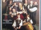 THE KELLY FAMILY: Une famille c'est une chanson FRANZ. BARCLAY LP   1984   RAR