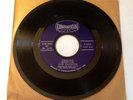 The COOKIES / Original 1962 US  45 rpm / CHAINS & Stranger In My Arms / NM+