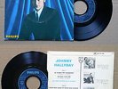 Johnny Hallyday ,45 t 437 157 ,pochette granulée .