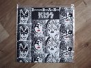 KISS   7