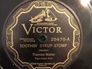 Victor 20470 Thomas FATS Waller- SOOTHIN' SYRUP-STOMP/Loveless Love  78 rpm  E+