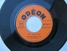 SP 45T LES BEATLES - Can't buy me love / youcan't do that  France odeon so 10111