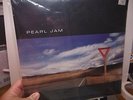Pearl Jam Yield USA Black Vinyl 1st Pressing  SEALED MINT  WITH PROMO ITEMS