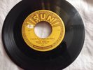 ELVIS PRESLEY ORIGINAL SUN RECORDS  BABY LETS PLAY HOUSE 45 RPM