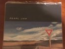 Pearl Jam ?– Yield LP ORIGINAL USA PRESS Nirvana Soundgarden Mother Love Bone