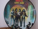 KISS - LP - PICTURE DISC - LOVE GUN  - NUMBERED - # 0220 / 1500 - VINYL