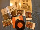 Beatles ,Kleine Mappe mit 4 Bildern und Poster + Single