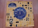 Johnny Hallyday -  Jeune Homme / Entre Mes Mains 7