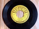 VINTAGE 1960'S JOHNNY CASH CRY CRY CRY & HEY PORTER SUN 45 RPM RECORD