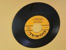 45 Rpm Record Johnny Burnett Trio Lonesome Train Coral Label Vg+