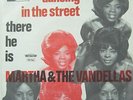 MARTHA & THE VANDELLAS - Dancing in the street -  Dutch 45