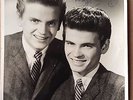 THE EVERLY BROTHERS SIGNED PHOTO + 1960's AUTOGRAPHS-BYE BYE LOVE' STAR-CLUB RnR