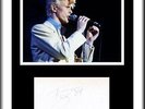 DAVID BOWIE - ROCK LEGEND - ORIGINAL HAND SIGNED AUTOGRAPH