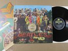 THE BEATLES sgt. peppers lonely hearts club UK YELLOW/BLACK PARLOPHONE VINYL LP 