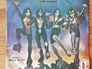 KISS COVER  