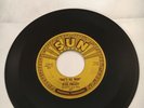 Vintage ELVIS PRESLEY 45 rpm Vinyl Record 1954 SUN #209 That's All Right U-128 9